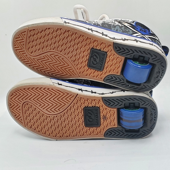 Heelys white skull design removeable wheel shoes youth size 2 in box - Picture 5 of 13